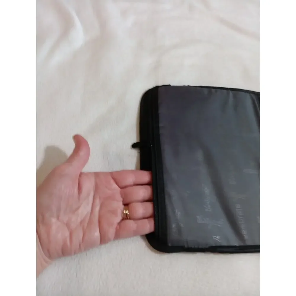 Thirty One Fold Up Cover Carry Organizer Notepad iPad Tablet Case Bold Bloom